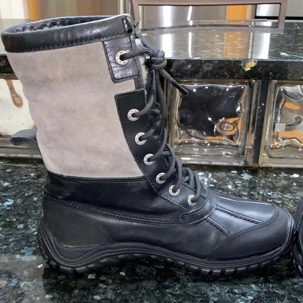 UGG Adirondack II Lace Up Snow Boots Size 8 - Picture 10 of 16